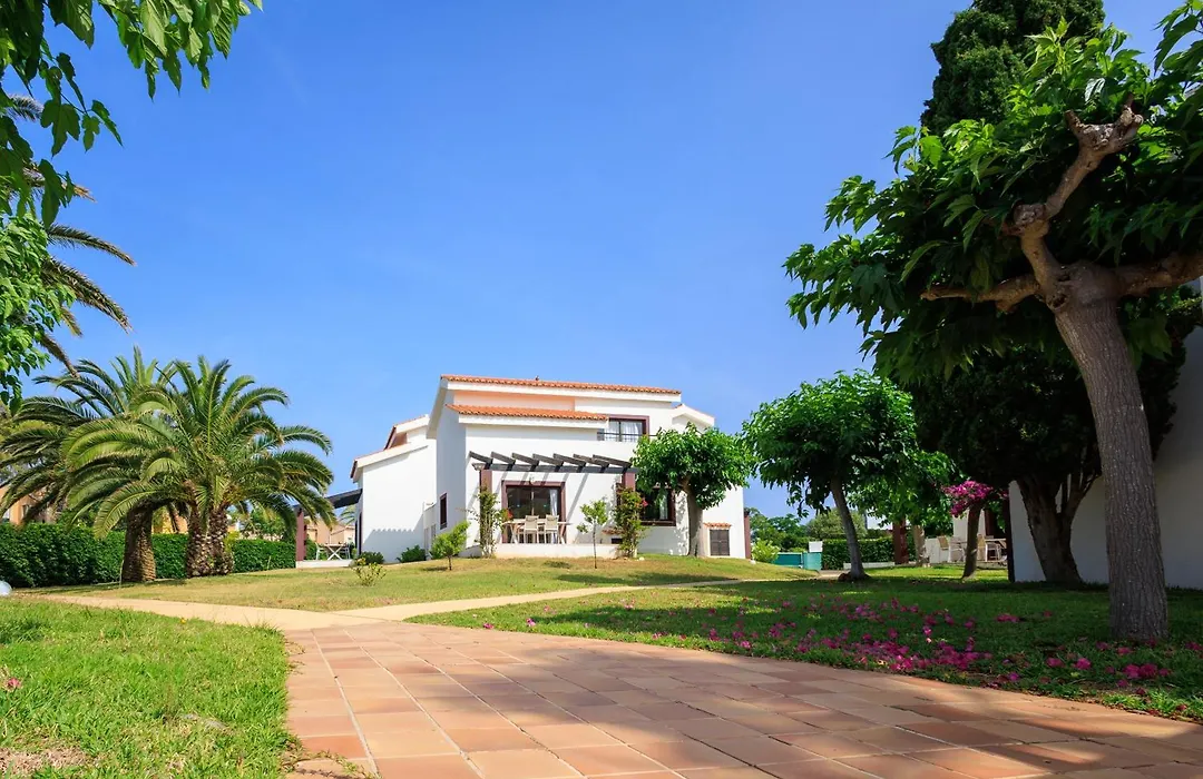 Nuramar Aparthotel-1